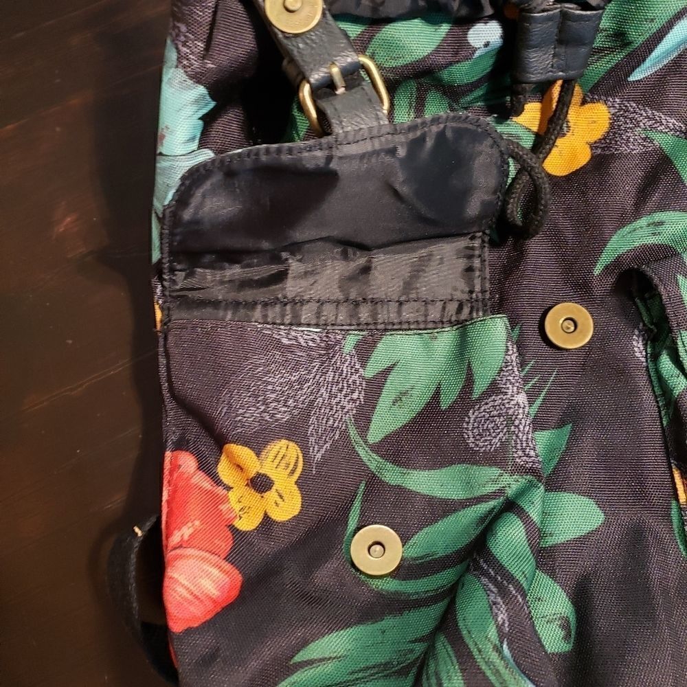 Mossimo floral backpack   - Picture 6 of 8